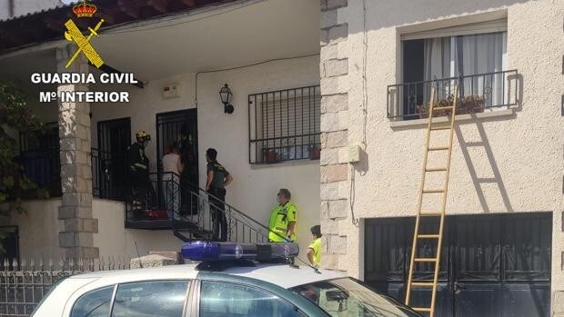 La Guardia Civil auxilia a una mujer que se había desmayado en su domicilio en Yunclillos