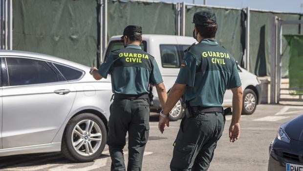 Detienen a una mujer en Valencia por abusar sexualmente de sus hijos menores y vender los vídeos