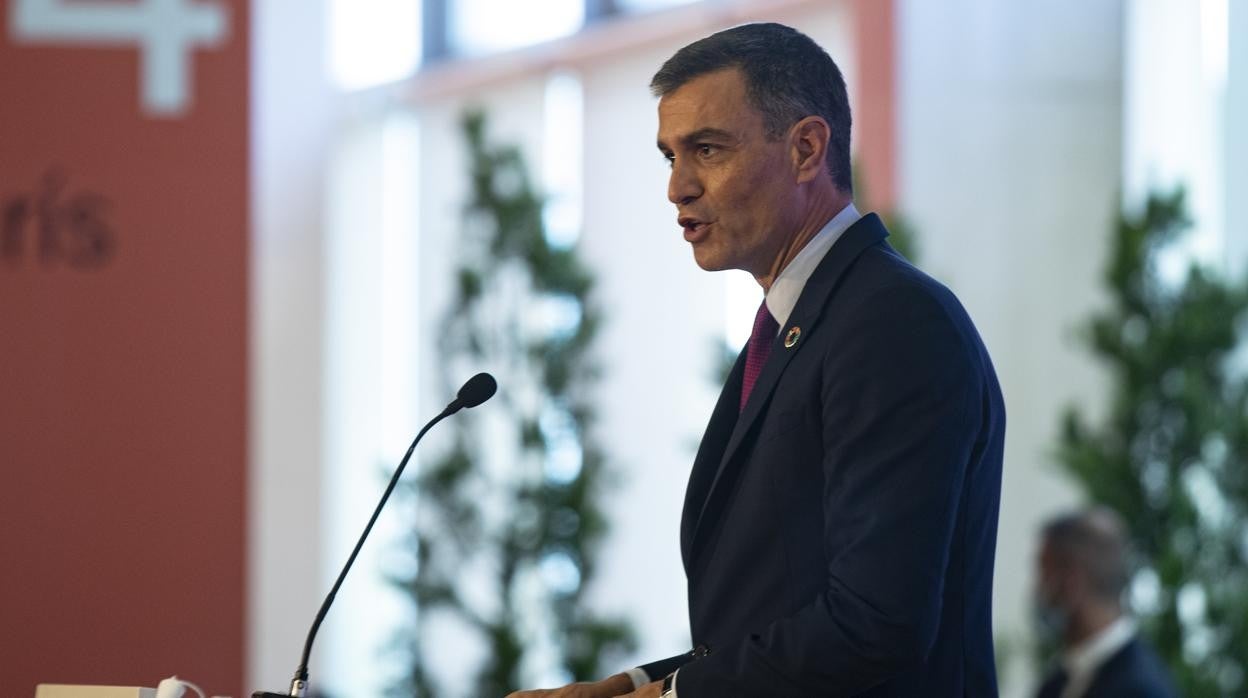 Pedro Sánchez durante una rueda de prensa en la inauguración oficial del I Foro Urbano de España y el III Foro de Gobiernos Locales