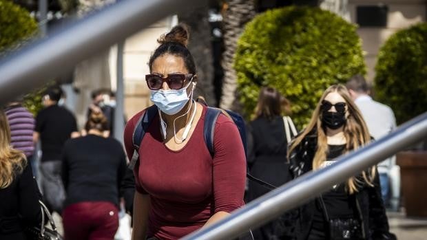 Fin de las restricciones en Valencia: así quedan las normas para el uso de la mascarilla y el consumo de tabaco
