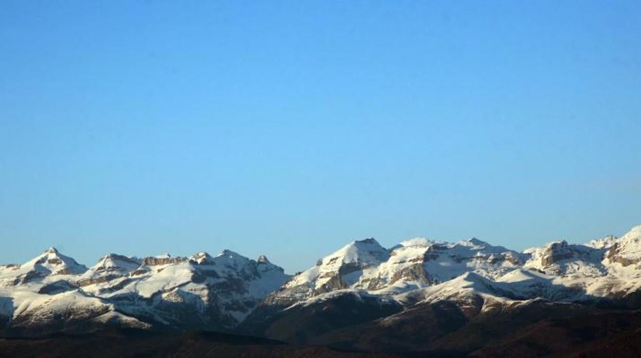 Vista de la vertiente aragonesa de los Pirineos