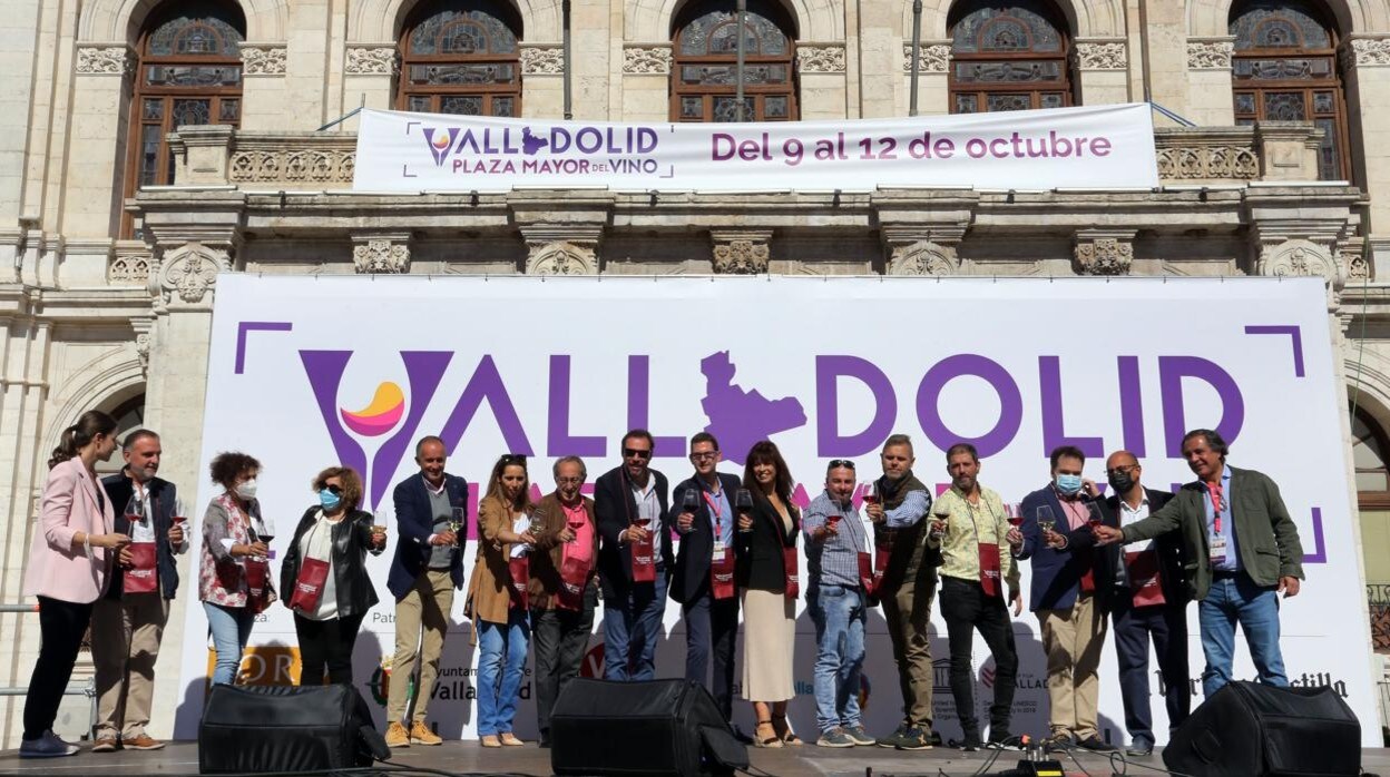 Inauguración de 'Valladolid, Plaza Mayor de Vino'
