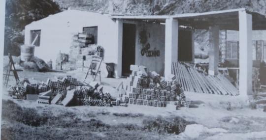 Imagen de la década de 1960, cuando Pilar Rosado y Manuel Torrero construyeron su negocio en La Pedriza