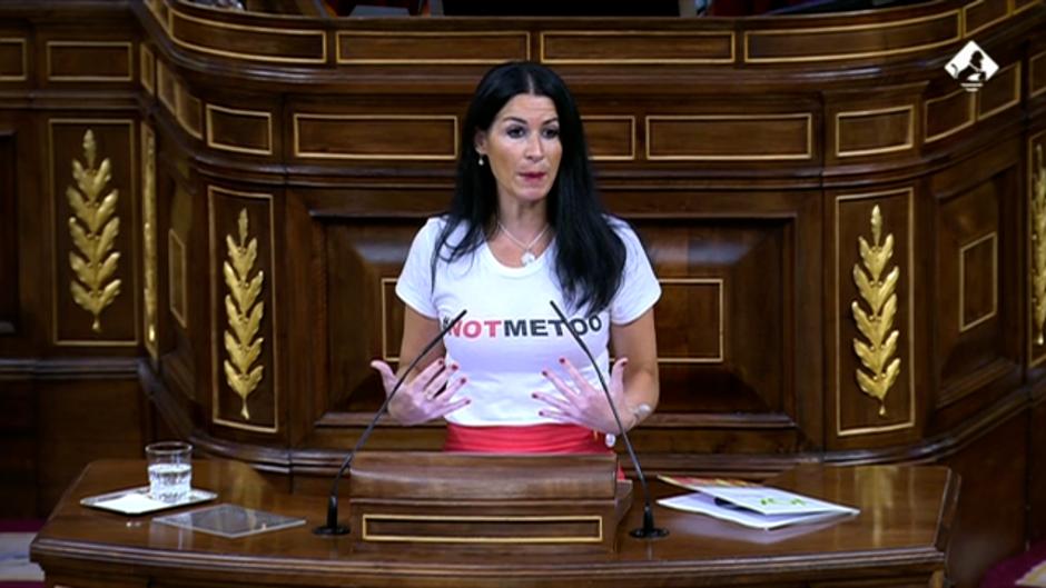 El alegato antifeminista de Carla Toscano de Balbín, diputada de Vox