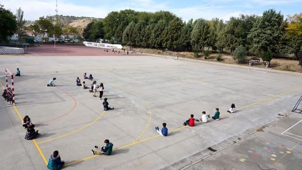 Educación prescinde de la zonificación de los patios en los colegios ante la mejora epidemiológica