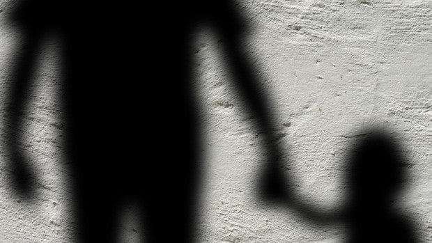 Juzgan a un hombre en Barcelona por agredir y abusar sexualmente de seis hijos de amigos durante 15 años