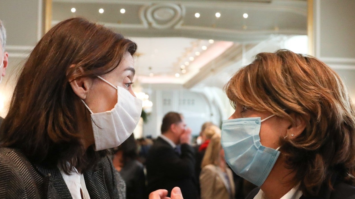 Llop, titular de Justicia, con la exministra del ramo y actual fiscal general, Dolores Delgado