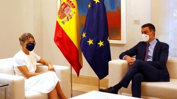 Sánchez impone un control sobre Díaz en la recta final de la reforma laboral