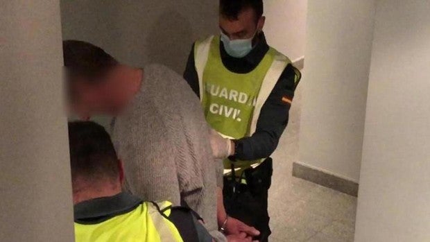 El criminal de Lardero se mostró impasible y frío en el calabozo