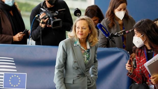 Economía pone fecha a la reforma laboral: acuerdo en noviembre, aprobada en diciembre y en vigor en enero