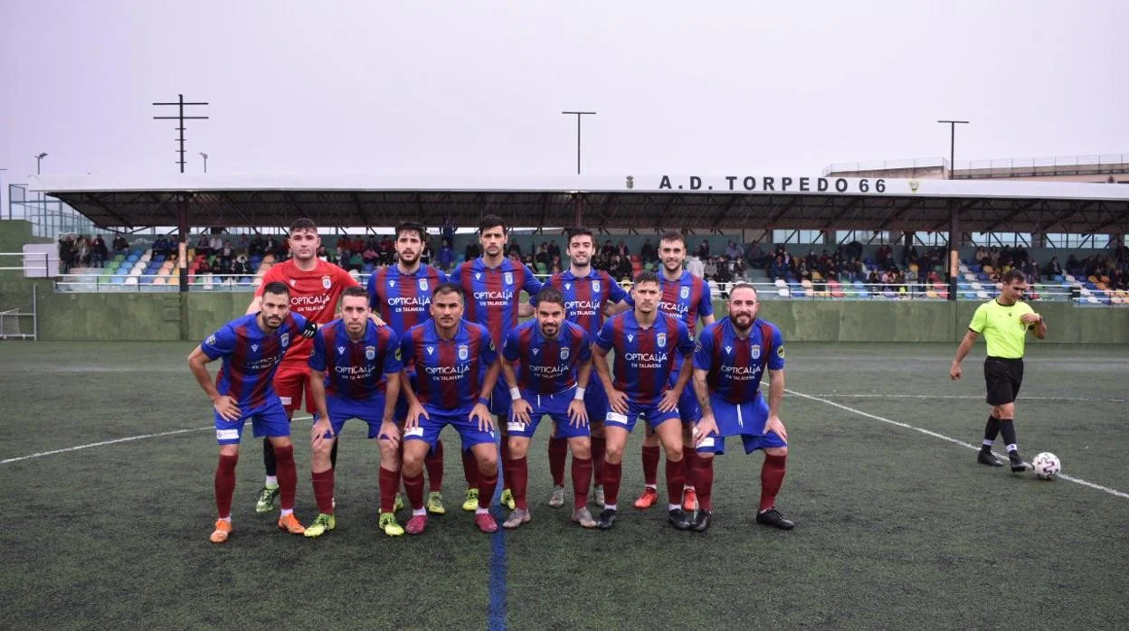 El CD Cazalegas ganó 0-1 al Torpedo 66 en Cebolla y comparte el liderato del grupo II de Preferente con el filial del CF Talavera