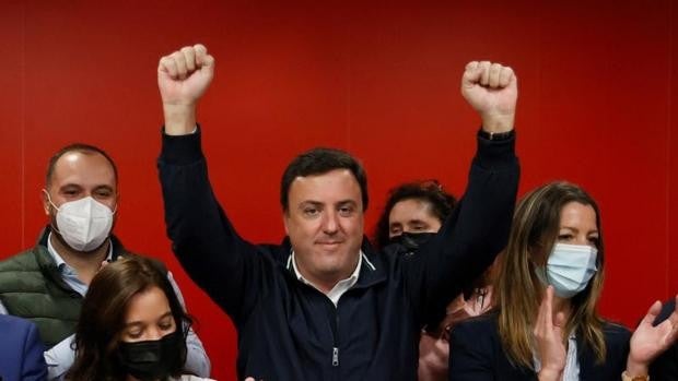 Formoso se impuso en las primarias del PSdeG en dos de cada tres centros electorales