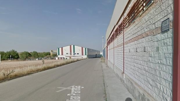 Cuatro intoxicados en Santa Cruz de la Zarza al incendiarse una carpintería