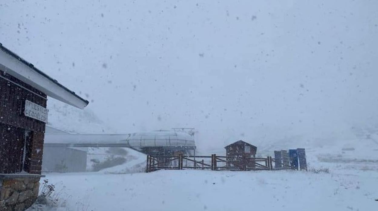 Nieve en las montañas leonesas