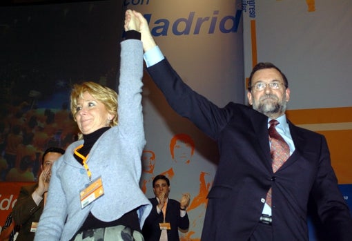 Aguirre fue presidenta del PP de Madrid con 'bicefalia' y con 'baronía'