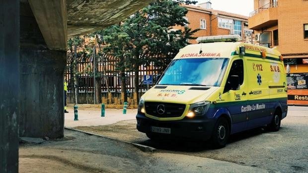 Un joven de 21 años es trasladado en UVI al hospital de Albacete tras ser agredido con arma blanca