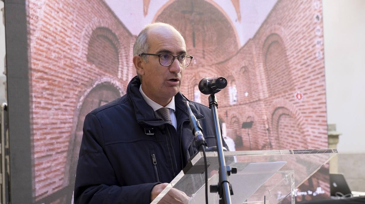 El presidente de la Diputación de Salamanca, Javier Iglesias, presenta el proyecto Salamanca Mudéjar, en el que participan veintiseis municipios