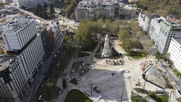 Así es la nueva plaza de España que abre al público 22 de noviembre: túnel de 1 km, más verde y con paseo arqueológico