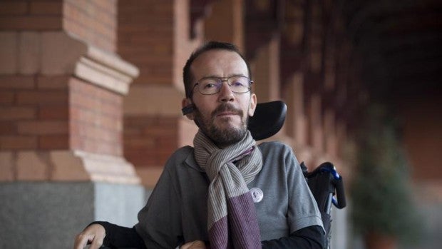 La Audiencia de Madrid confirma la condena a Echenique y Del Olmo por llamar violador a un inocente