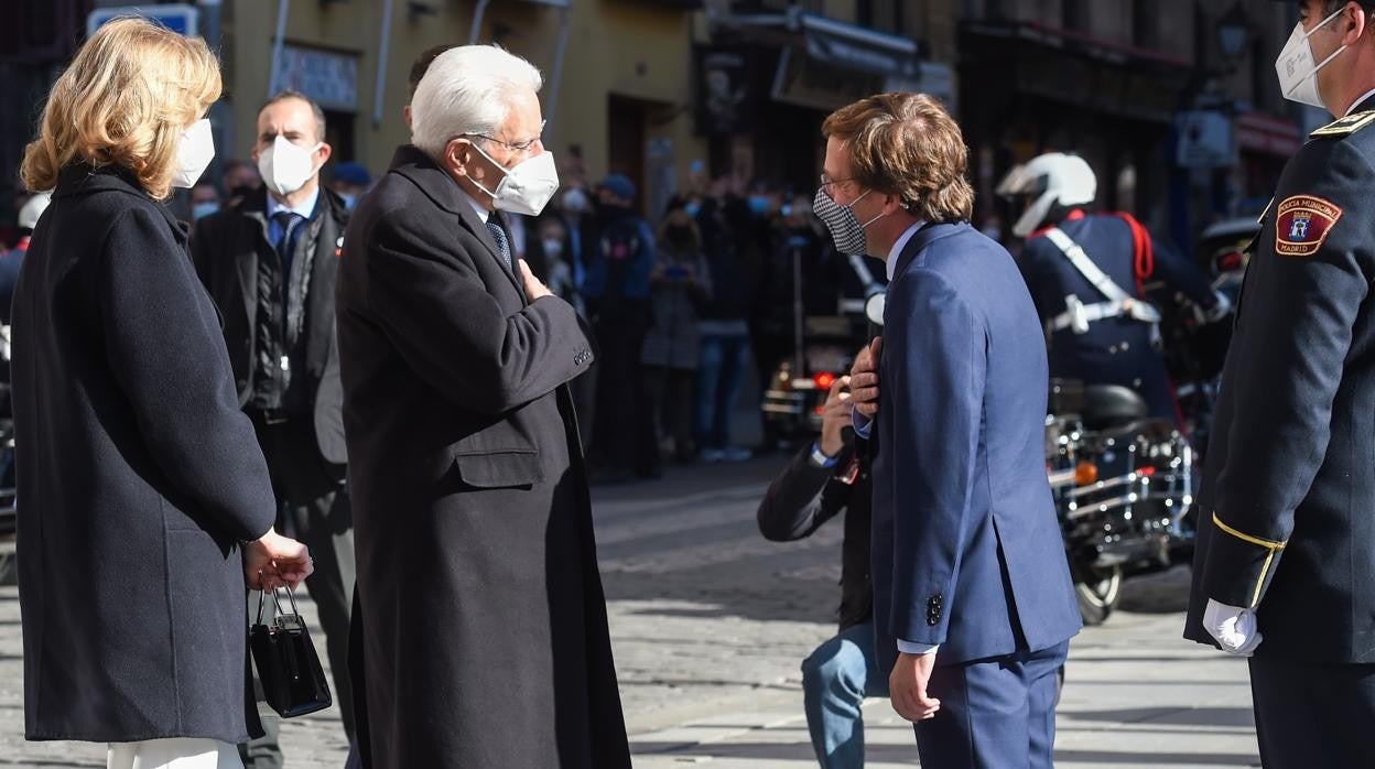 Sergio Mattarella, presidente de la República Italiana y José Luís Martínez-Almeida, alcalde de Madrid