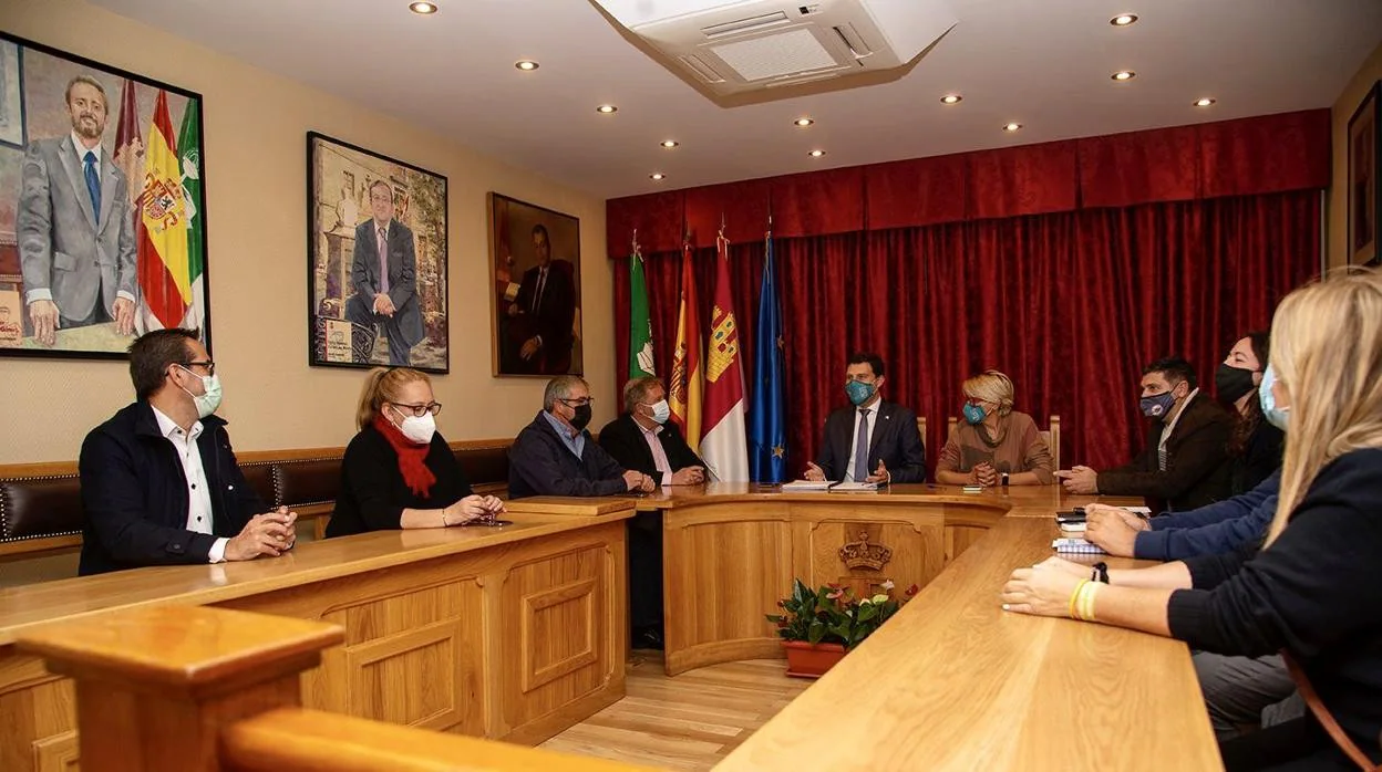 Reunión en el Ayuntamiento de Fuensalida