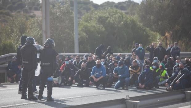 Una pregunta, si no te importa: ¿Crees que los piquetes son una herramienta necesaria para defender los derechos de los trabajadores?