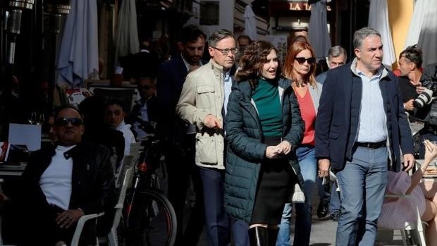 Ayuso: «¿Si me veo en Moncloa? Yendo a visitar a Pablo Casado»