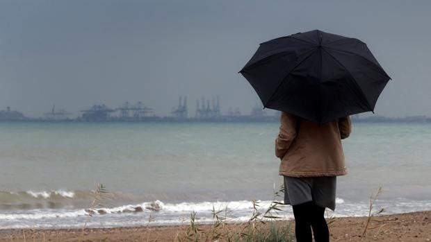 El tiempo en Valencia: alerta por lluvias y tormentas con una bajada de las temperaturas