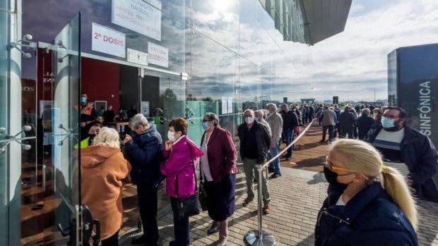 Valladolid recupera el 'vacunodrómo' del Delibes para la dosis de refuerzo a los inmunizados con Janssen
