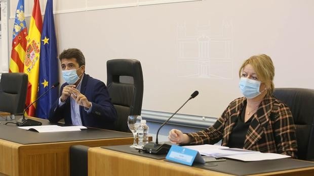 El presidente de la Diputación de Alicante acusa al Gobierno de vetarles en el foro sobre el futuro del agua