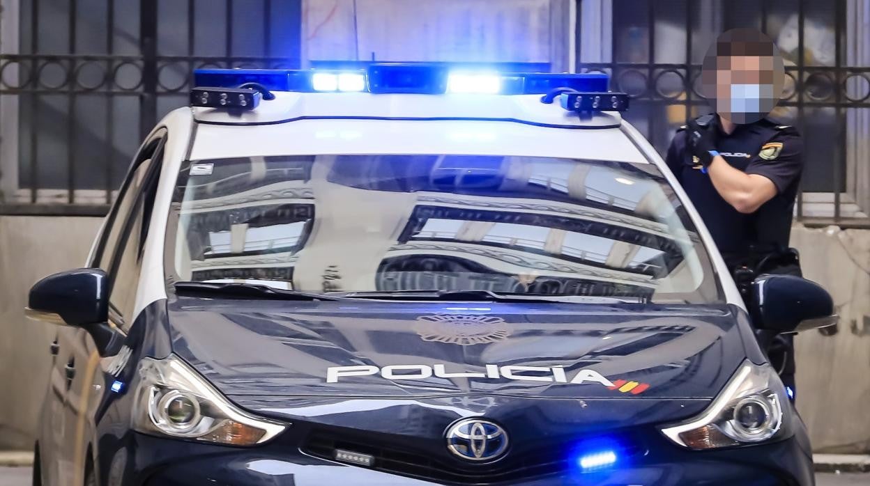 Foto de archivo de un coche de la Policía Nacional