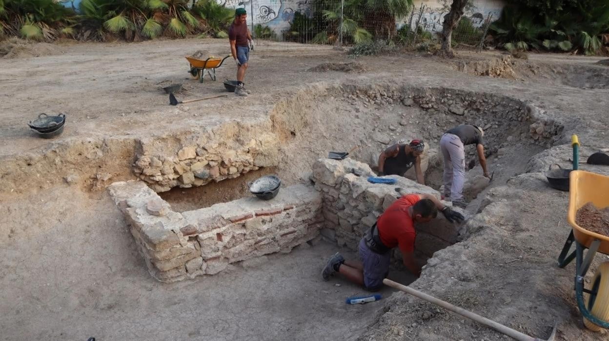 Trabajos en el Yacimiento del Parque de las Naciones de Alicante