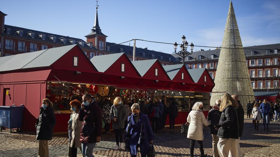 Los belenistas de la Plaza Mayor inauguran la Navidad