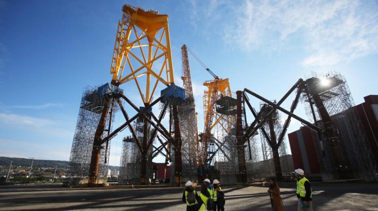 Las estructuras miden 73 metros de altura y pesan 1.100 toneladas