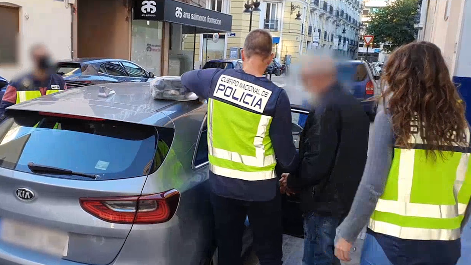 Detienen a un hombre como presunto autor del asesinato de su mujer en Valencia