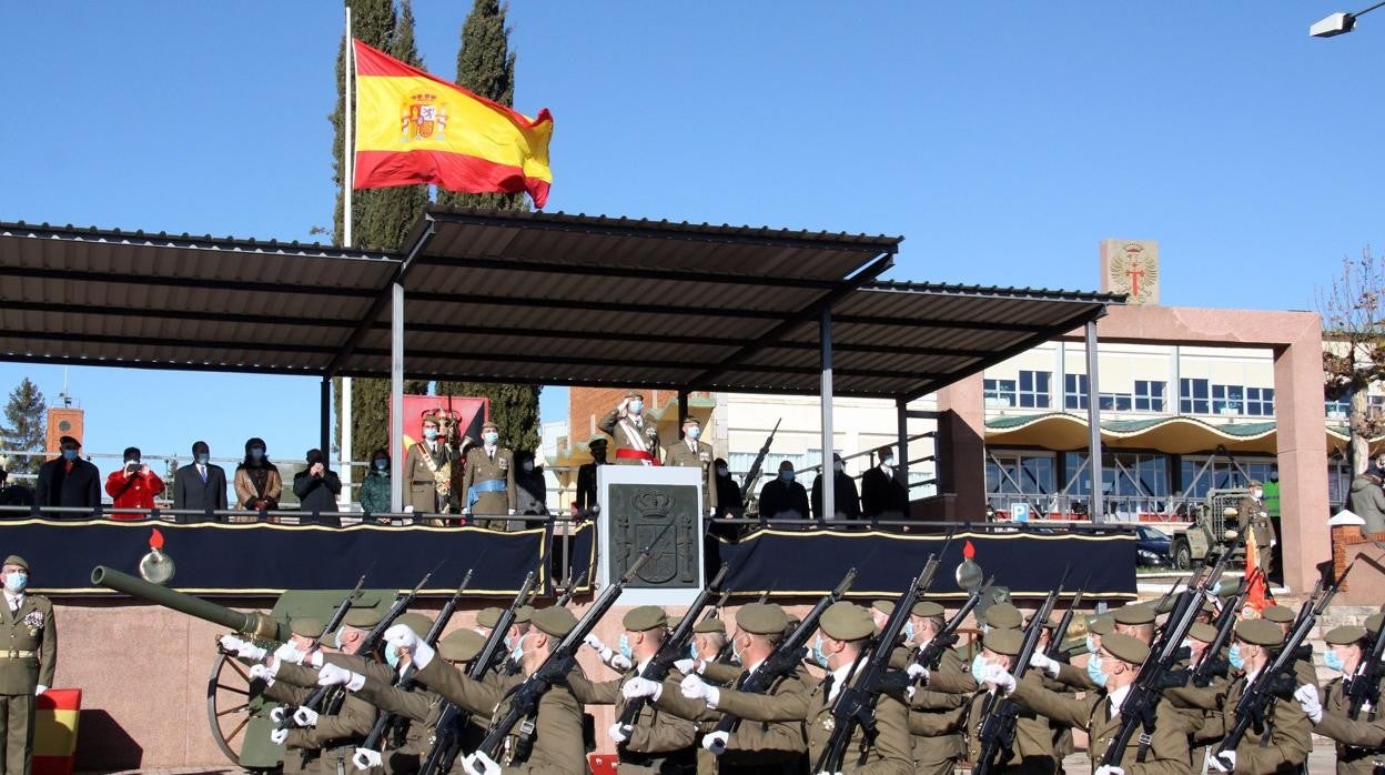 La Artillería rinde homenaje a su patrona Santa Bárbara