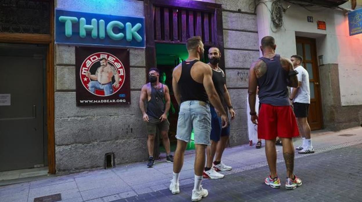 Entrada a un bar de ambiente gay en Chueca, en una imagen de archivo