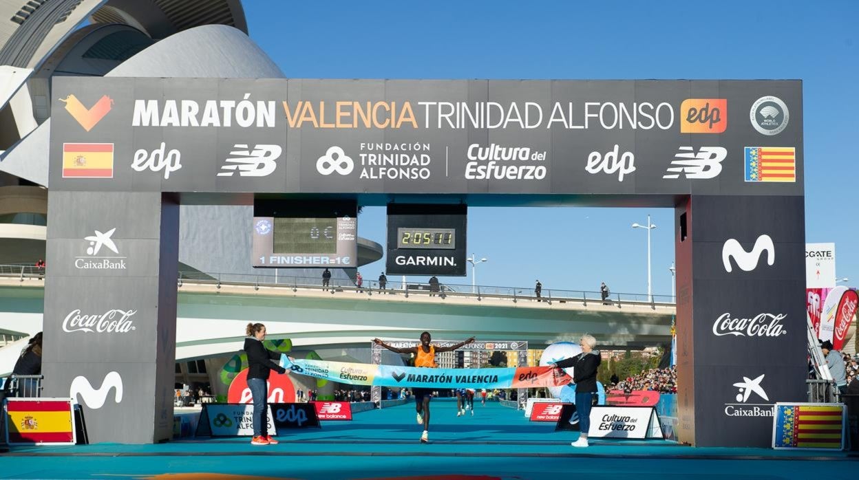 Lawrence Cherono vence el Maratón Valencia Trinidad Alfonso EDP 2021