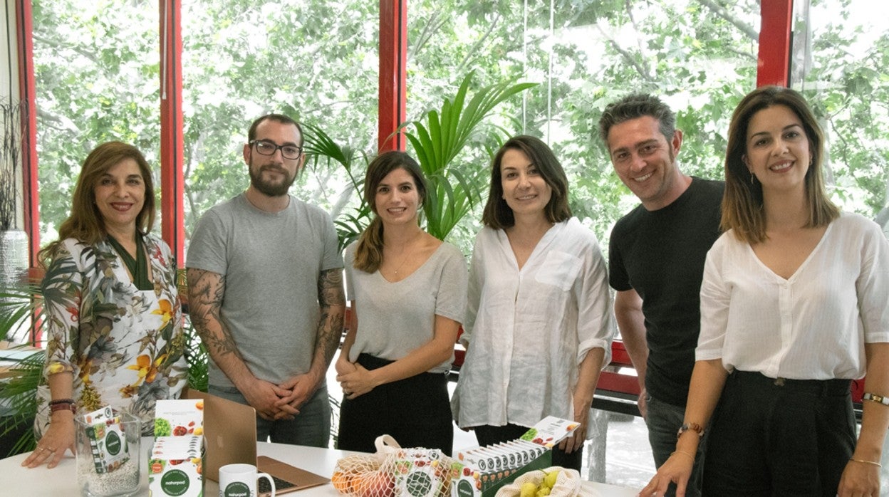 Equipo de Naturpod que lidera la emprendedora Marta Pastor (tercera por la derecha).