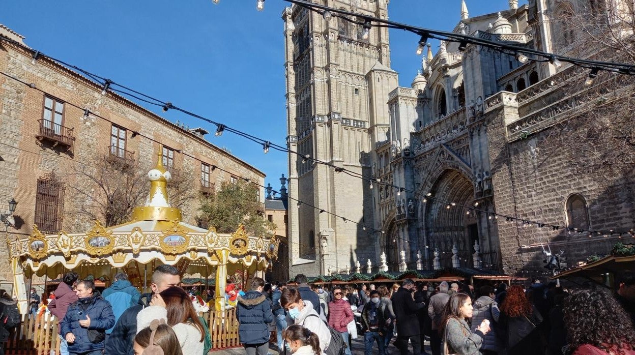 Toledo ha registrado el mayor número de visitantes de los últimos meses y el mercado de Navidad es otro atractivo turístico