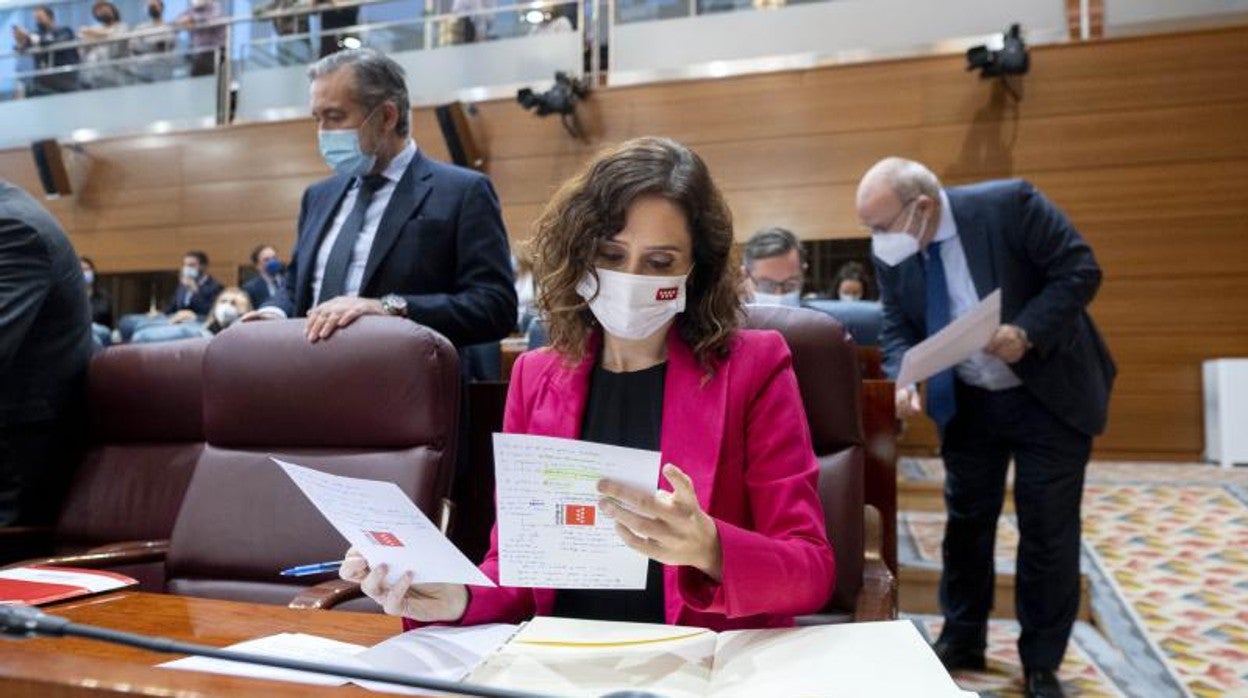 La presidenta de la Comunidad de Madrid, Isabel Díaz Ayuso, en la Asamblea regional