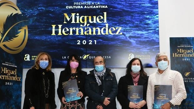 El jurado de los Premios Miguel Hernández presenta a los alicantinos reconocidos en su primera edición