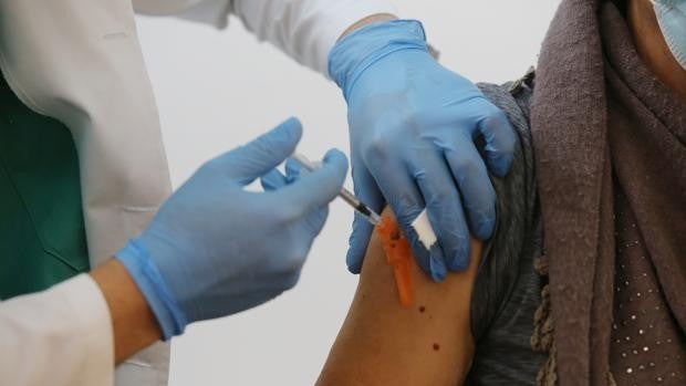 Castilla y León dobla en un día los nuevos contagios de Covid hasta los 1.277 y suma siete fallecidos