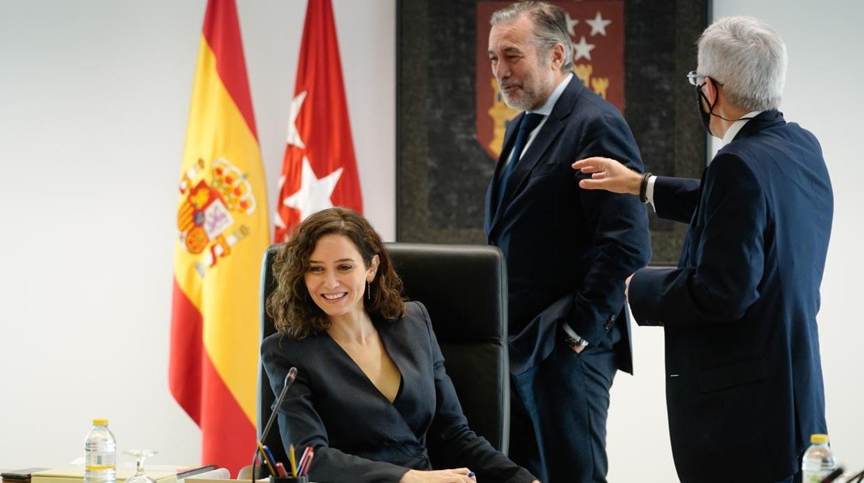 Díaz Ayuso, en el Consejo de Gobierno, celebrado este jueves de forma extraordinaria en la Asamblea de Madrid