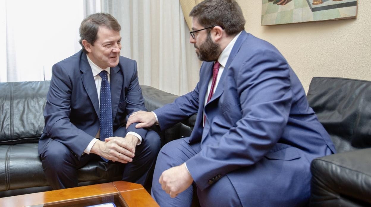 Mañueco y Cabrera, durante una reunión en enero de 2020