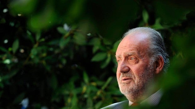 El Gobierno asume con dudas la posible vuelta de Juan Carlos I a España