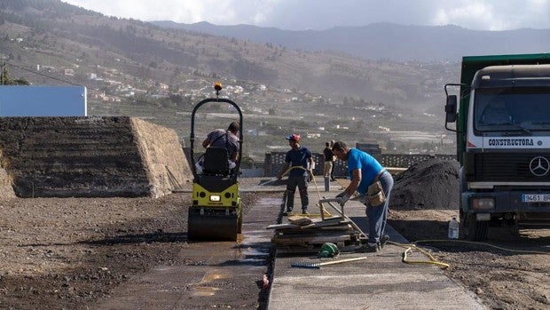 Se ponen los cimientos de la recuperación con las primeras viviendas modulares en La Palma