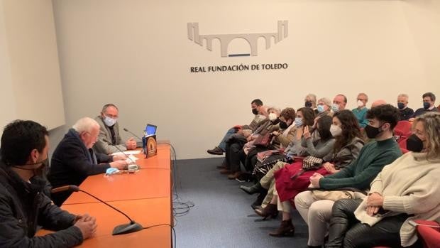 Luis Peñalver presenta su libro 'El arte del damasquinado' en la Fundación Toledo