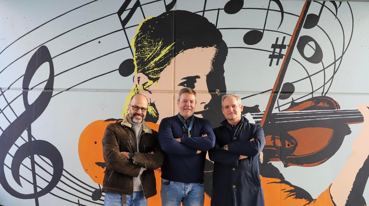 Los profesores Emilio Álvarez Cid, Miguel Francisco Moreno y Fernando Arenas