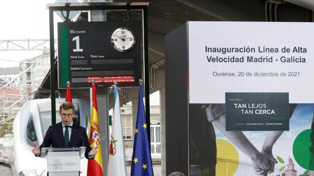 Feijóo, este lunes en la estación ferroviaria de Orense